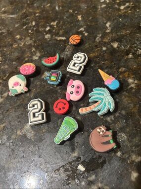 Jibitz charms X 13